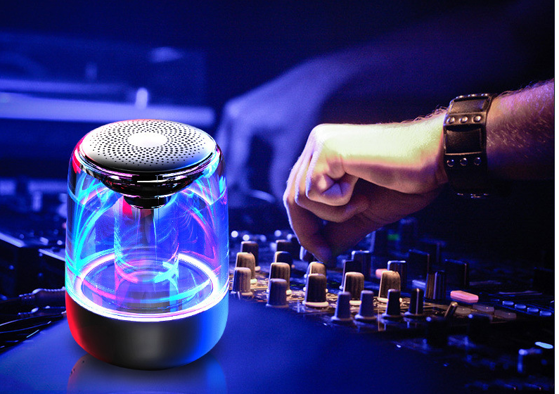 Portable Speakers Bluetooth Column Wireless Bluetooth Speaker Powerful Bass Radi